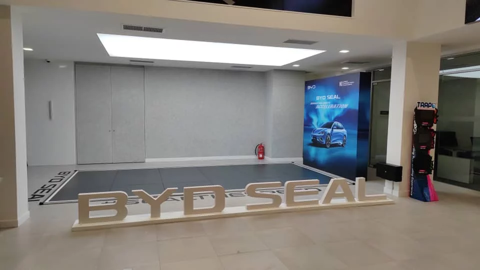 Acrylic Signage